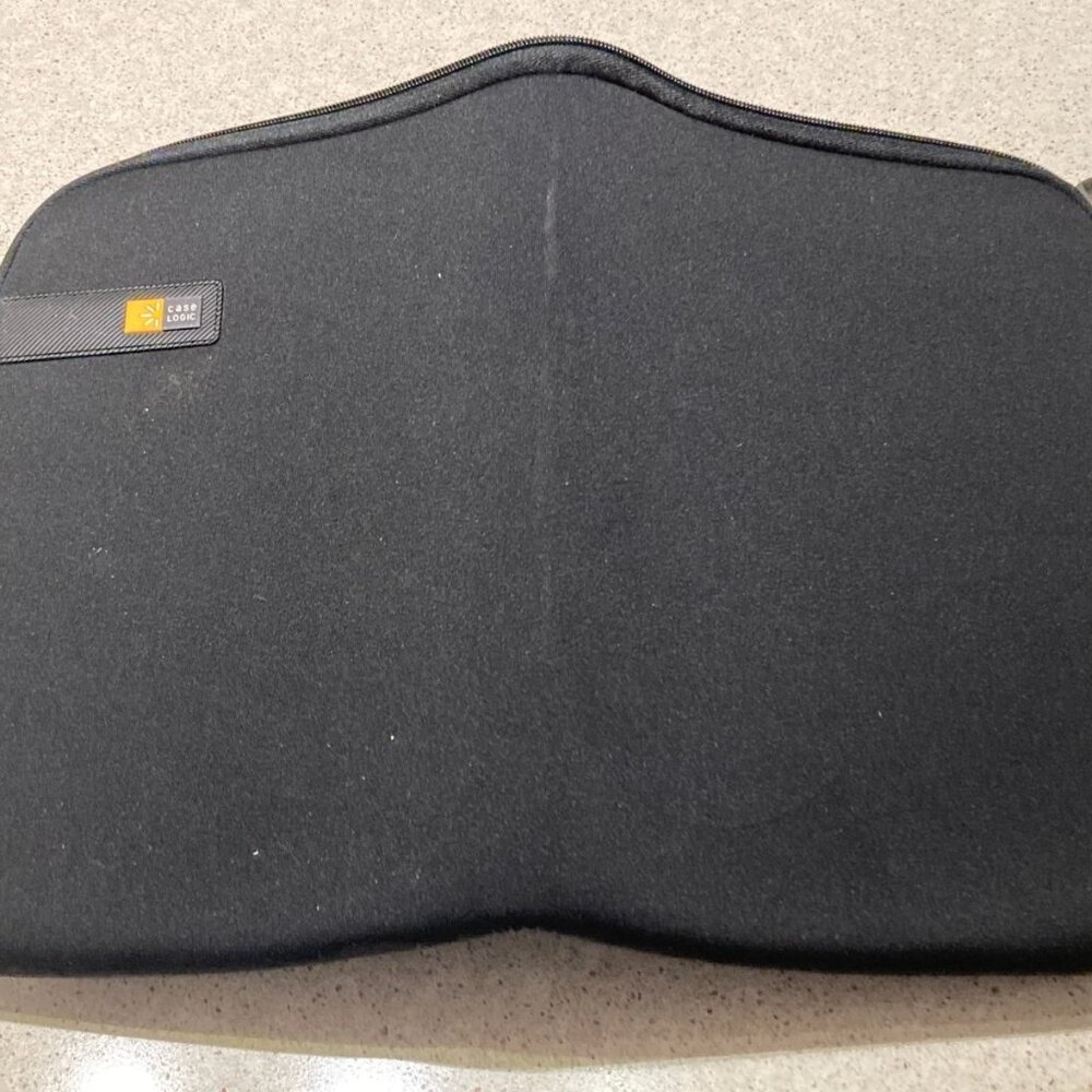 Case Logic Laptop and MacBook Sleeve - Black